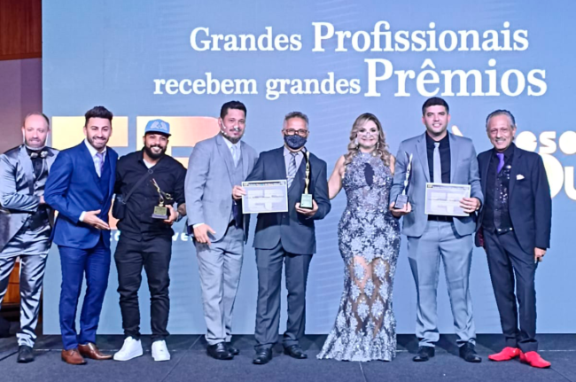 Foto 1 – premiação Tesoura de OUroo