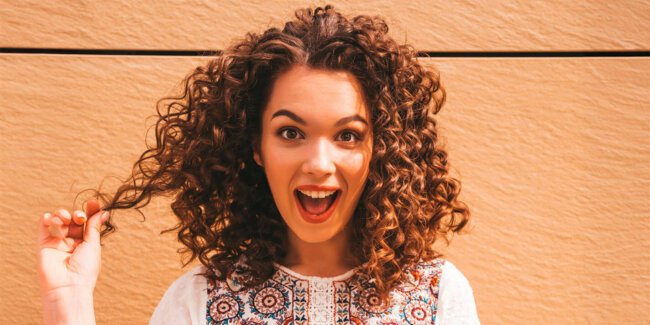 A Kione Cosmetic está preparando uma novidade que vai dar um UP nos seus cachos